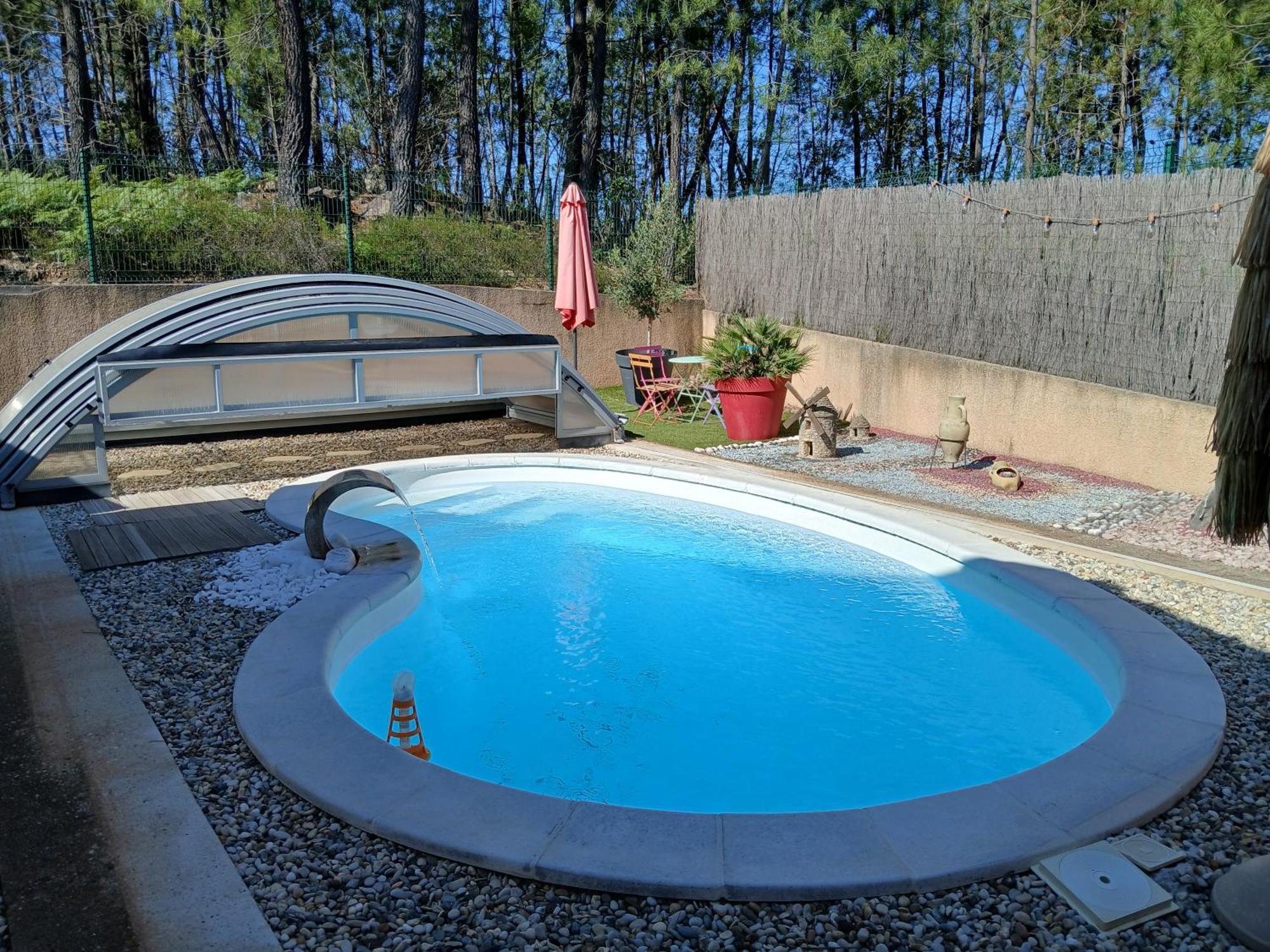 Chalet Charmant Avec Piscine Mercuer Экстерьер фото